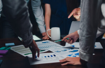 Empresas que investem em organização